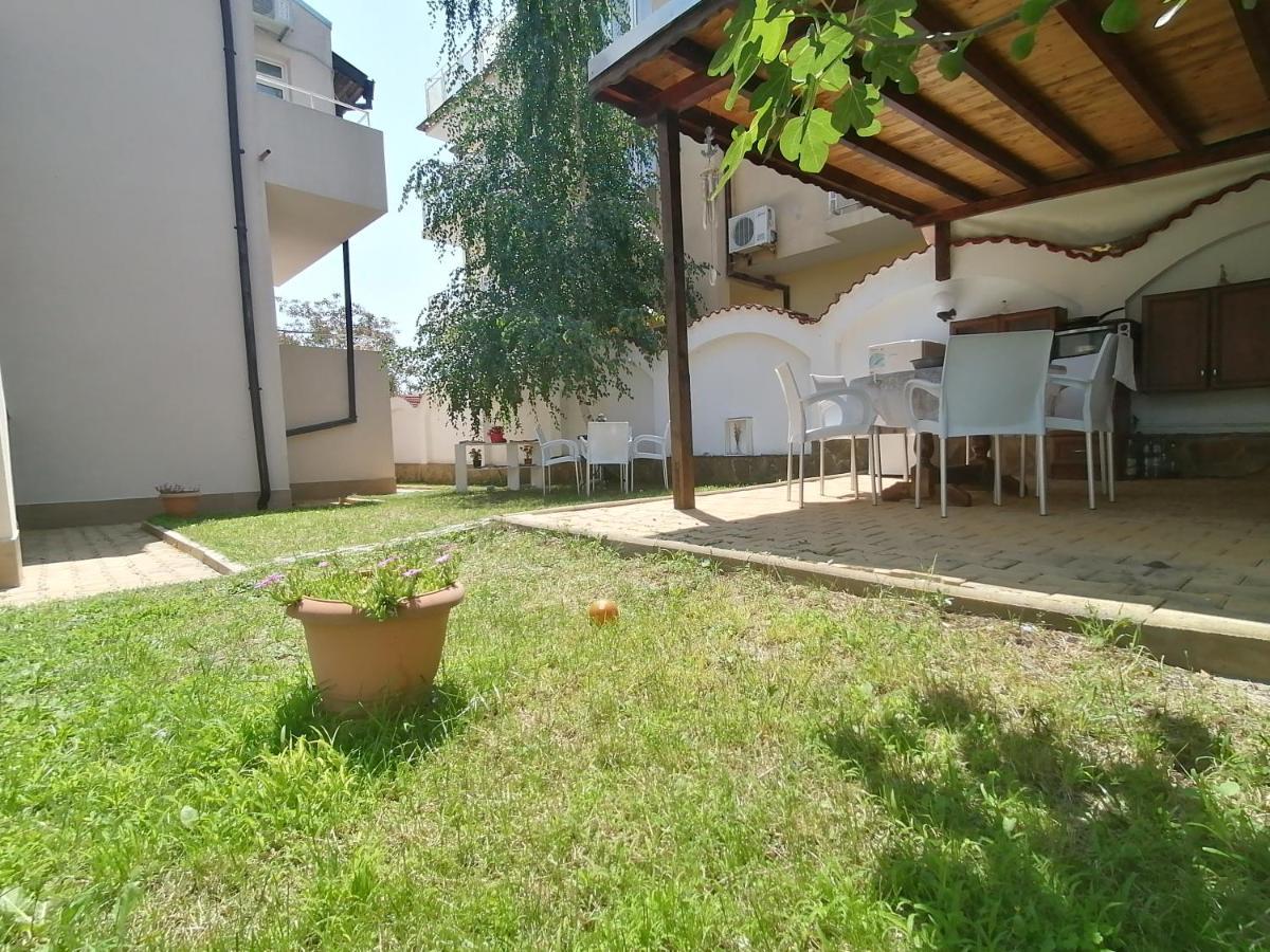 Siana House Hotel Ravda Buitenkant foto