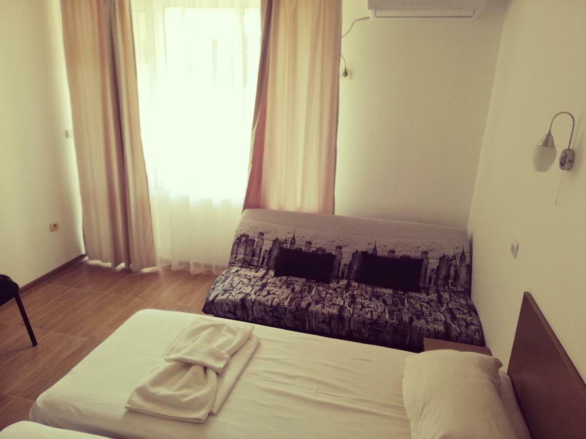Siana House Hotel Ravda Buitenkant foto